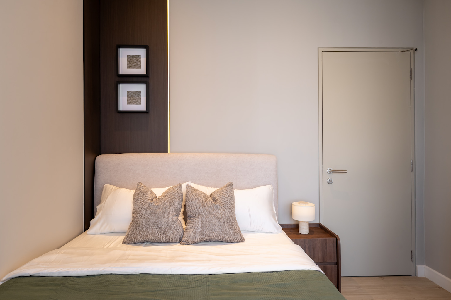Quinn_Residence_Around_The_Table_Bedroom_2