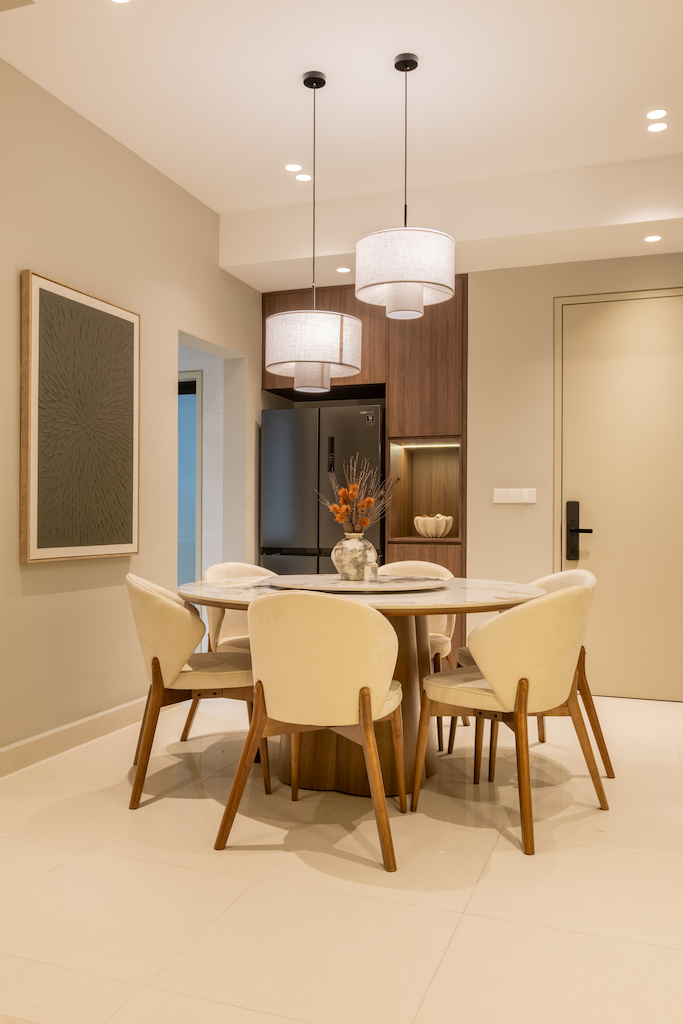 Quinn_Residence_Around_The_Table_Dining_2